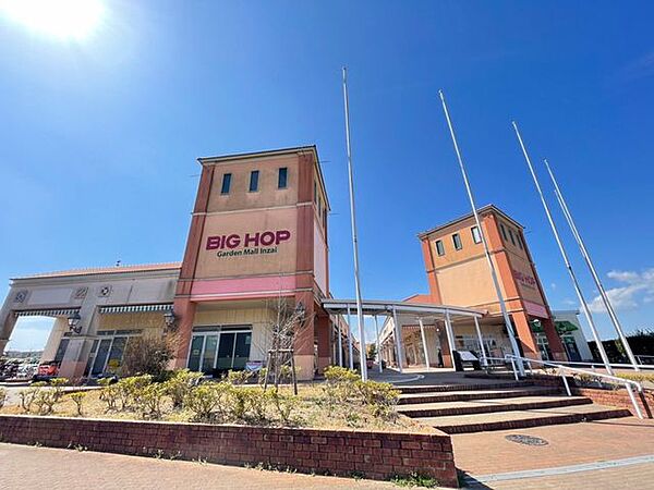 BIGHOPガーデンモール印西 徒歩6分。 445m