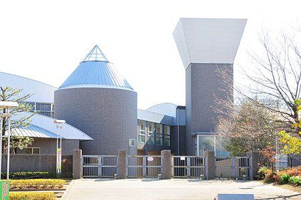 印西市立原小学校 徒歩9分。 668m