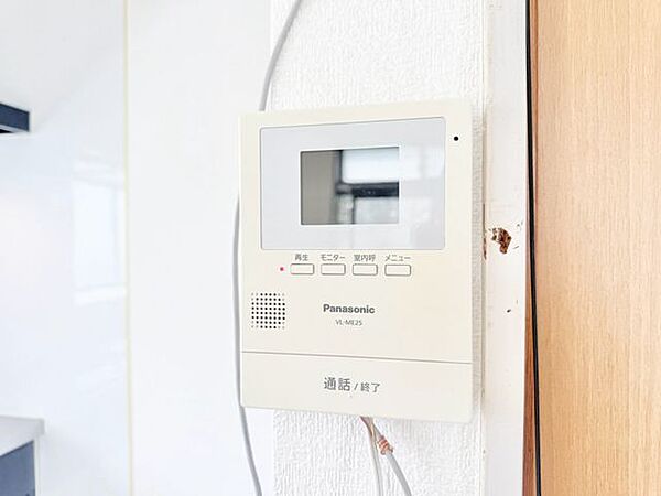 お子様のお留守番にも安心なＴＶモニタ付インタホン。