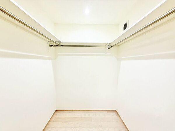 「どれくらい入る？」を体感するには現地で実際に中を覗いてみてください。