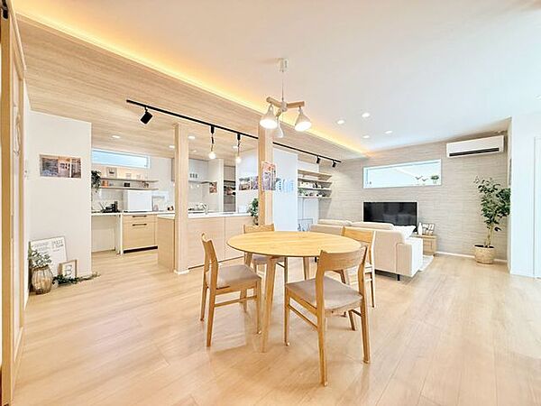 完成＆空室のため、即ご入居可能。新生活のイメージが広がります。