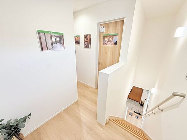 実物の質感や雰囲気は写真ではつたわりきりません。是非現地で体感してみてください。