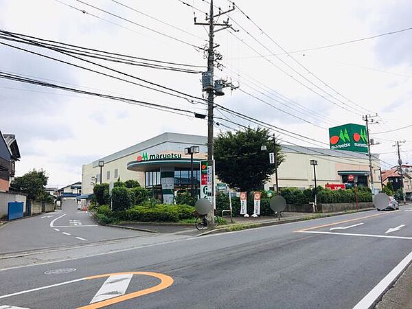 マルエツ金杉店 徒歩20分。 1580m