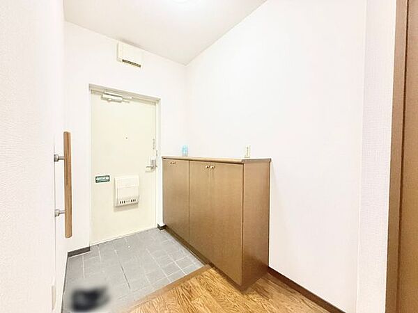 玄関ホール