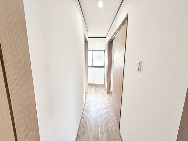 実物の質感や雰囲気は写真ではつたわりきりません。是非現地で体感してみてください。