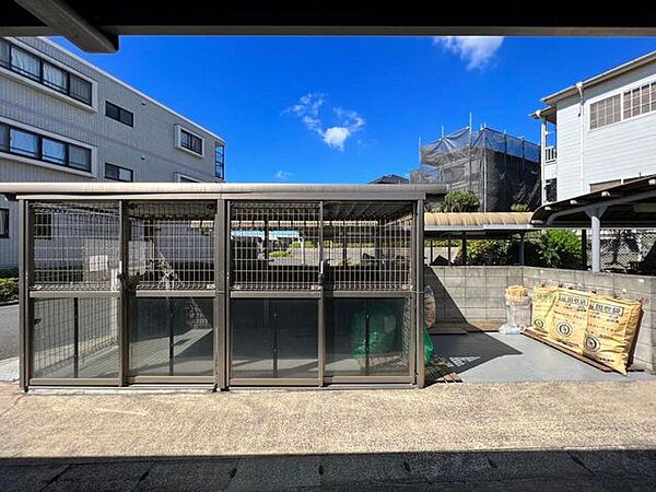 ゴミ捨て場