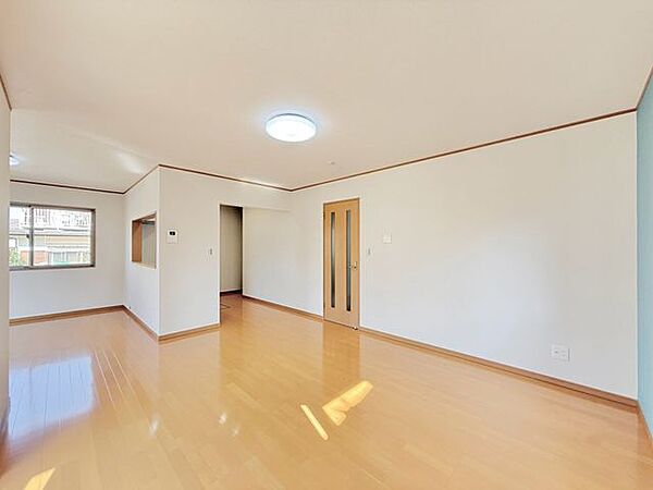 完成＆空室のため、即ご入居可能。新生活のイメージが広がります。