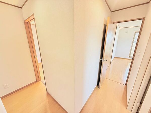 実物の質感や雰囲気は写真ではつたわりきりません。是非現地で体感してみてください。