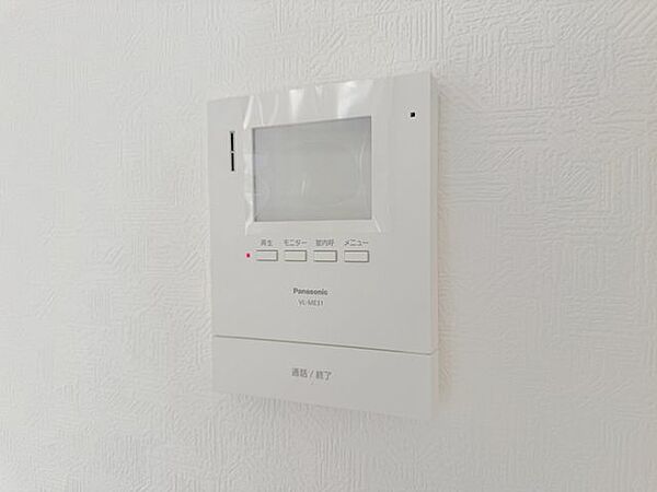 お子様のお留守番にも安心なＴＶモニタ付インタホン。