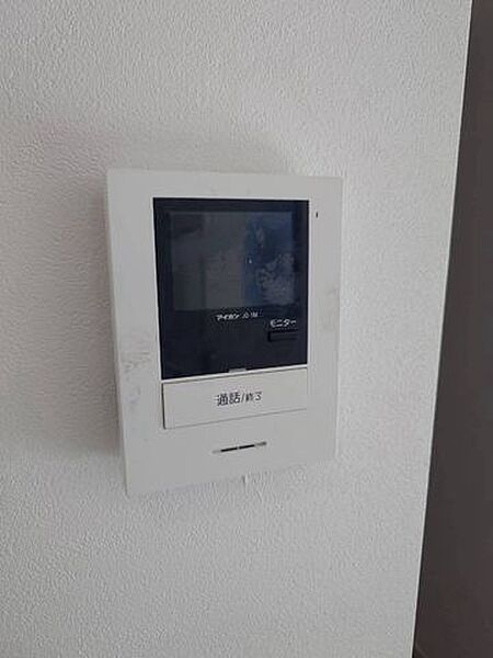 お子様のお留守番にも安心なＴＶモニタ付インタホン。