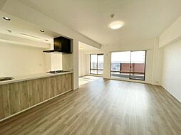 スカイプラザ・ユーカリが丘イーストタワー 3LDKのリビング/ダイニング