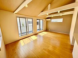 千葉市稲毛区宮野木町 3LDKのリビング/ダイニング