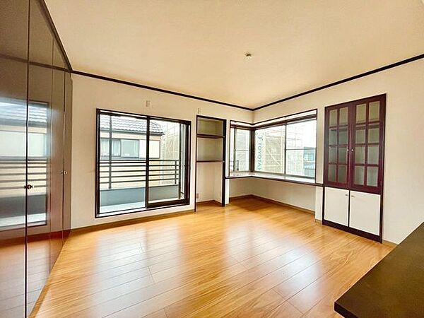 バルコニーサイドのお部屋で採光・風通りも良好