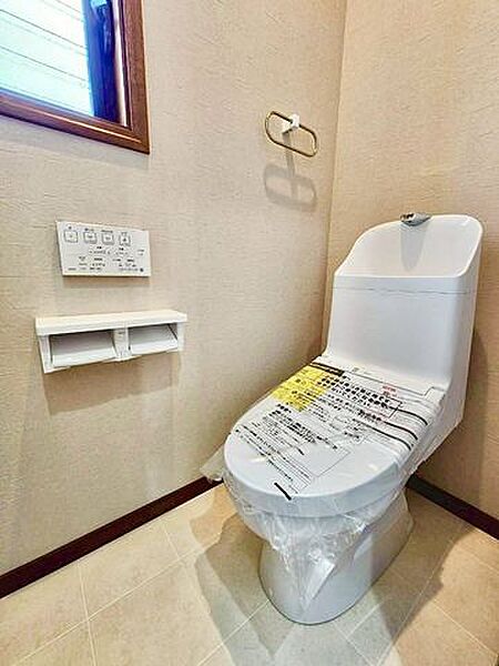 快適なウォシュレット機能付きトイレ！