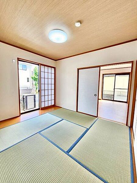 落ち着いた雰囲気の和室ではゆっくりとすごせます
