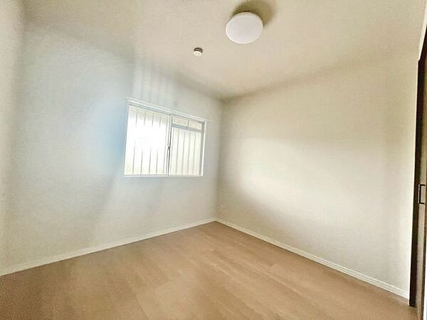 お子様のお部屋にも丁度いい広さですね