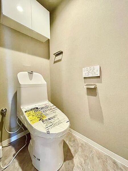 快適なウォシュレット機能付きトイレ！