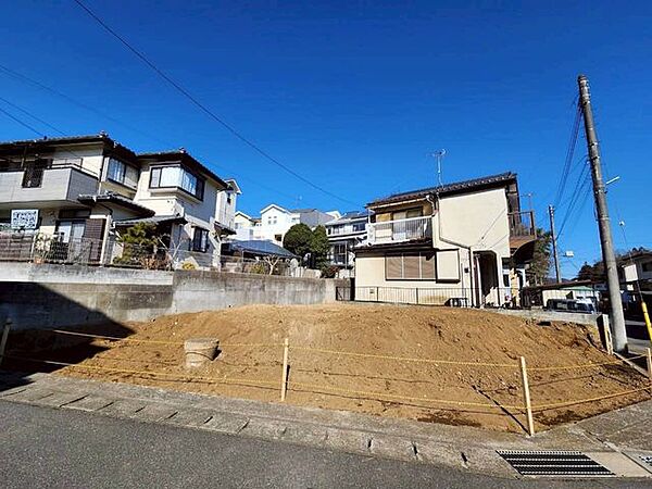 南東・南西向きで日当たり良好