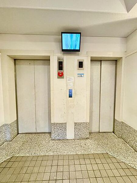エレベーター2基