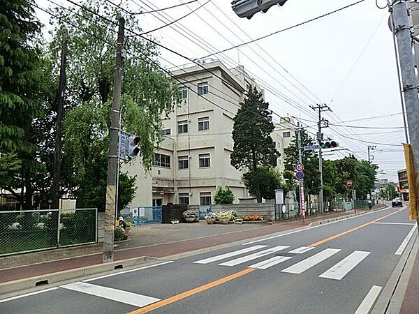 大森小学校　徒歩12分　925ｍ