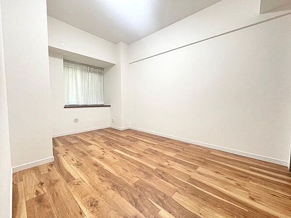 理想のイメージを形にしやすいシンプルなお部屋