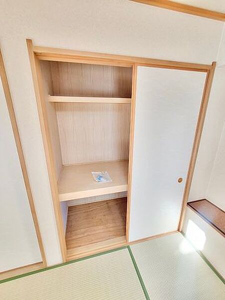 座布団やお布団など収納できますね
