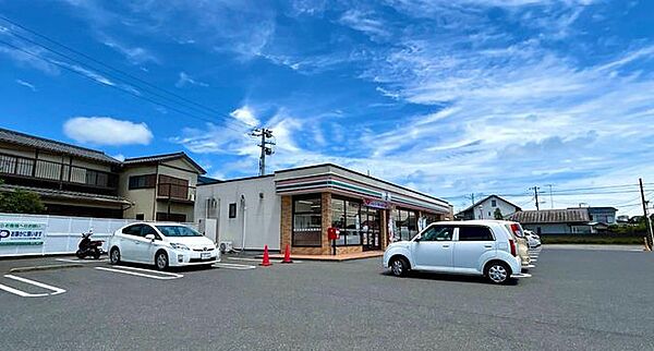 コンビニ セブンイレブン 茂原高師店　徒歩9分　650ｍ