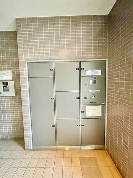 不在時や非対面受け取りも可能な宅配BOX付き