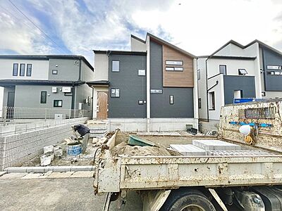 外観:~ご内見予約・資料請求受付中です~\\まずは資料だけ…というお問い合せも大歓迎です// 外観:~ご内見予約・資料請求受付中です~\\まずは資料だけ…というお問い合せも大歓迎です//