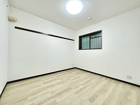 理想のイメージを形にしやすいシンプルなお部屋