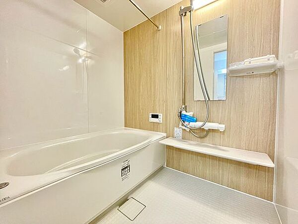 一日の疲れを癒すバスルーム！のんびりお風呂タイムをおくつろぎください！