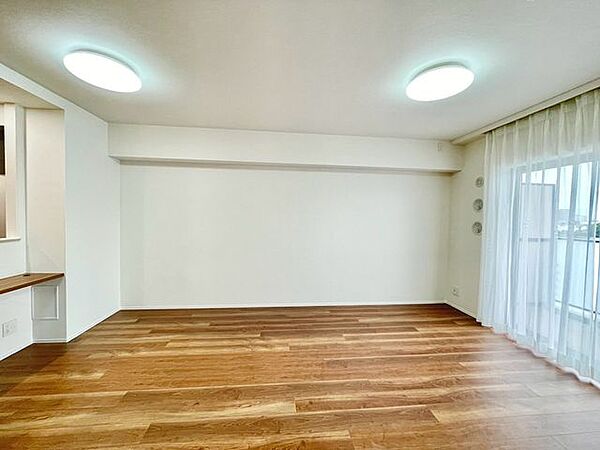 自然の入り方、時間帯による明るいさの違いなど、体感して初めてわかる発見があります。