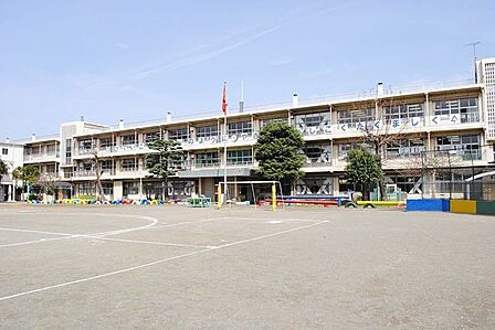 千葉市立本町小学校 徒歩7分。 490m