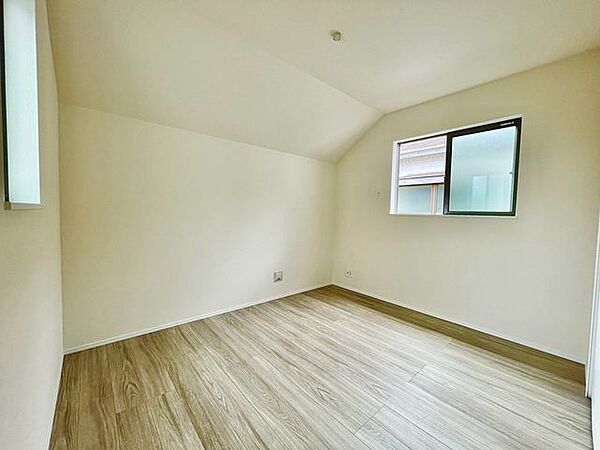 理想のイメージを形にしやすいシンプルなお部屋