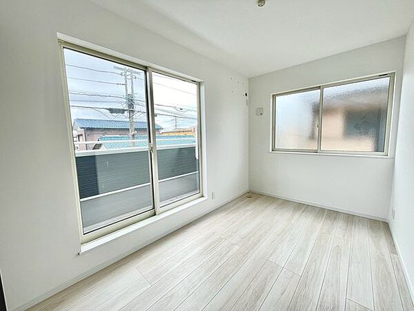 自然の入り方、時間帯による明るいさの違いなど、体感して初めてわかる発見があります。