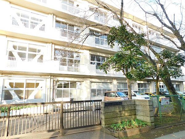 千葉市立大宮小学校 徒歩7分。 560m