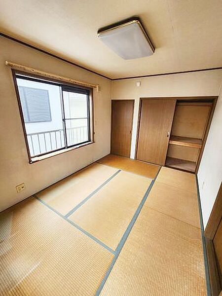 落ち着いた雰囲気の和室ではゆっくりとすごせます