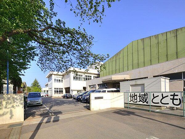 四街道市立大日小学校 徒歩14分。 1100m