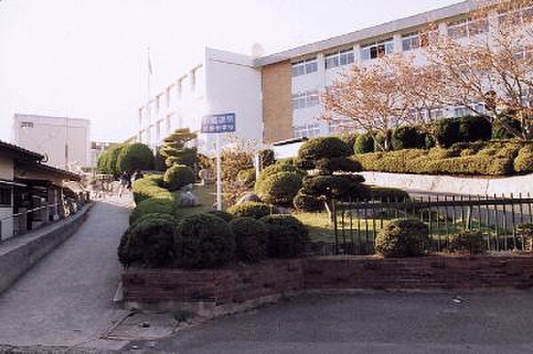画像16:【中学校】熊野町立熊野中学校まで1331ｍ