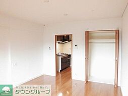 ＢｉｚＳＴＡＹ千葉・蘇我 210 2階1Kのリビング/ダイニング