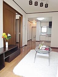 ビューロイヤル 101 1階1LDKのリビング/ダイニング