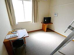 レオパレスＢＲＯＯＫ 104 1階1Kのリビング/ダイニング