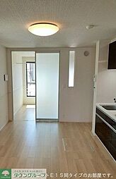 ガーデンフォレスト 103 1階1LDKのリビング/ダイニング