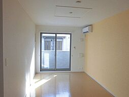 小田急小田原線 町田駅 バス17分 上山崎下車 徒歩6分の賃貸アパート 1階1LDKのリビング/ダイニング