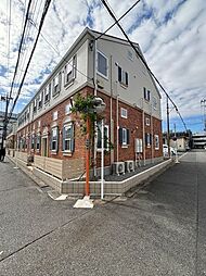 8 / 18