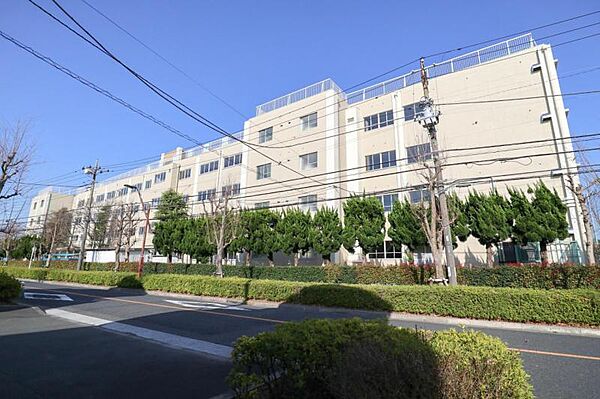 葛飾区立奥戸中学校 約965ｍ