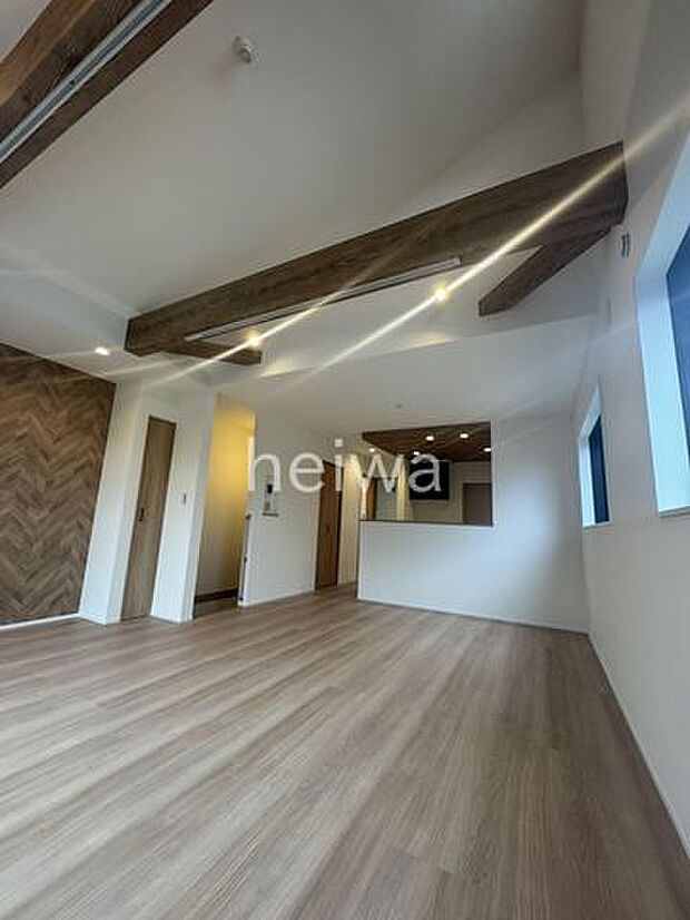 【18帖LDK】広々としたLDKは家族みんながゆったりくつろげます