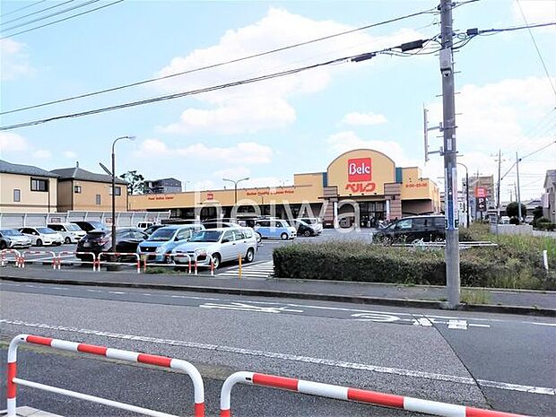 ベルク戸田中町店 徒歩9分。 710m