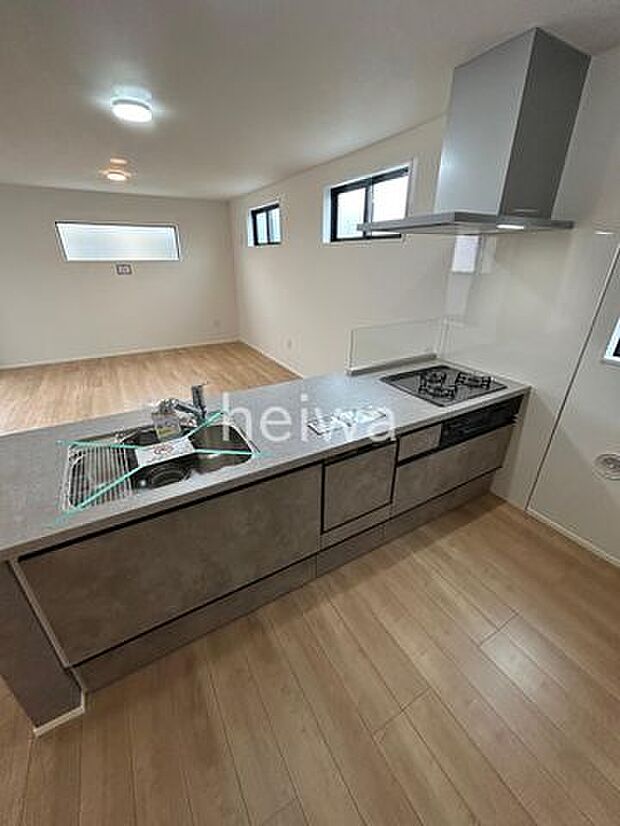 【キッチン】お料理後の片付けをサポートする食器洗い乾燥機付きです