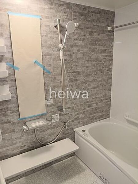 【バス】雨の日のお洗濯や花粉のシーズンにも便利な浴室換気乾燥機付きです